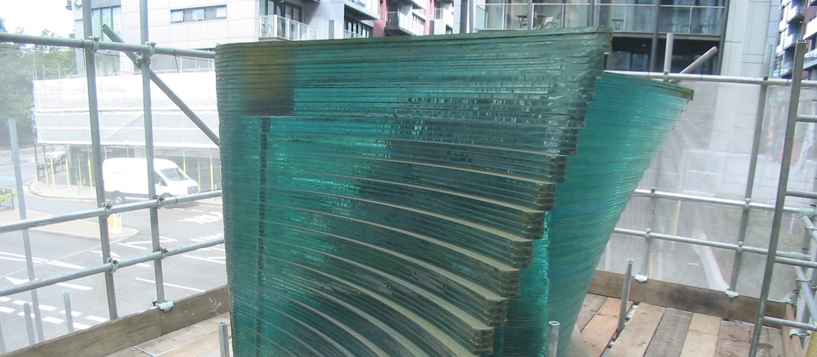 Testing of glass structures